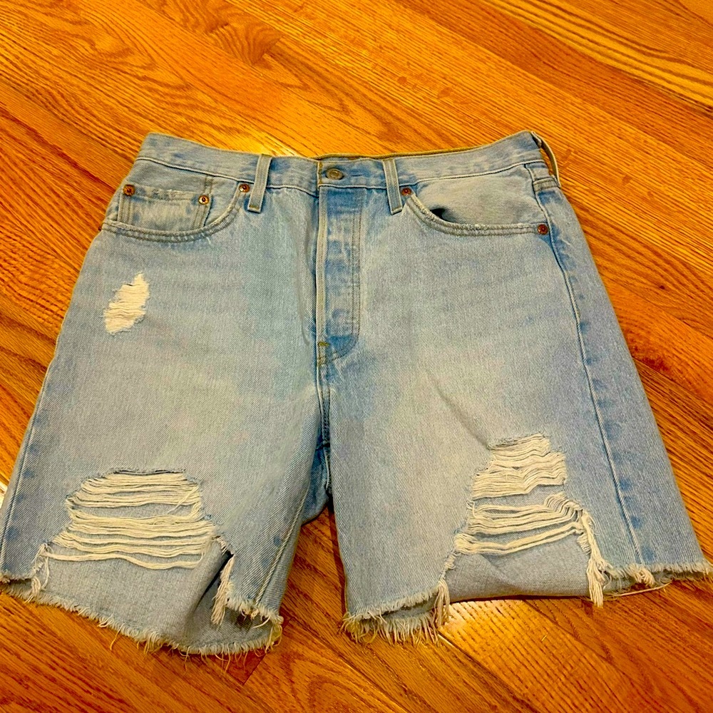 Levi's 501 light Blue Denim Shorts NWOT size 29